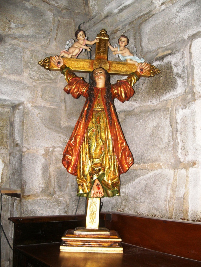 Santa Librada en la sacristia de su iglesia en Baiona